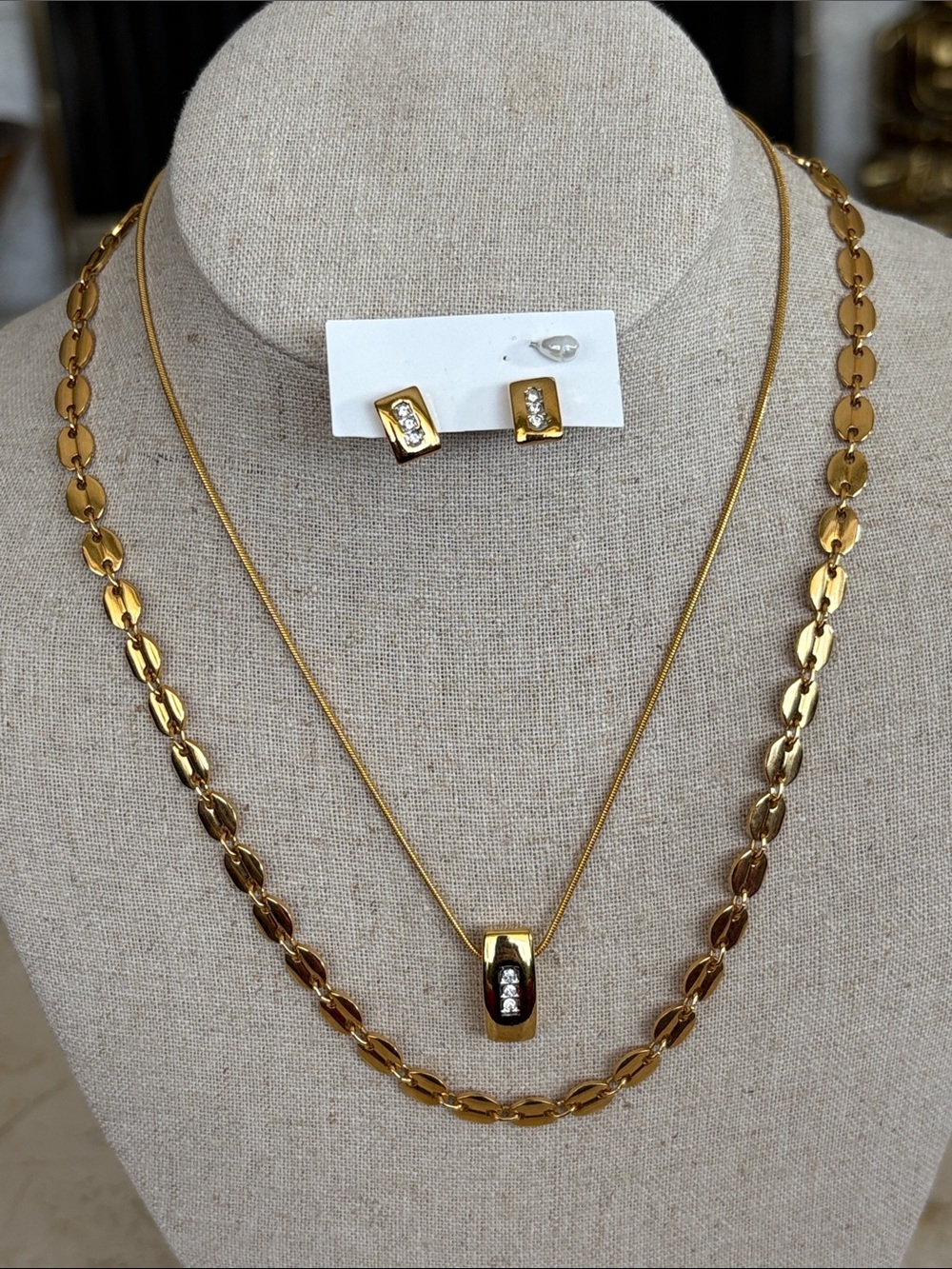 Vintage-Style Gold Tone Jewelry Layering Set – 2 Necklaces + Earrings